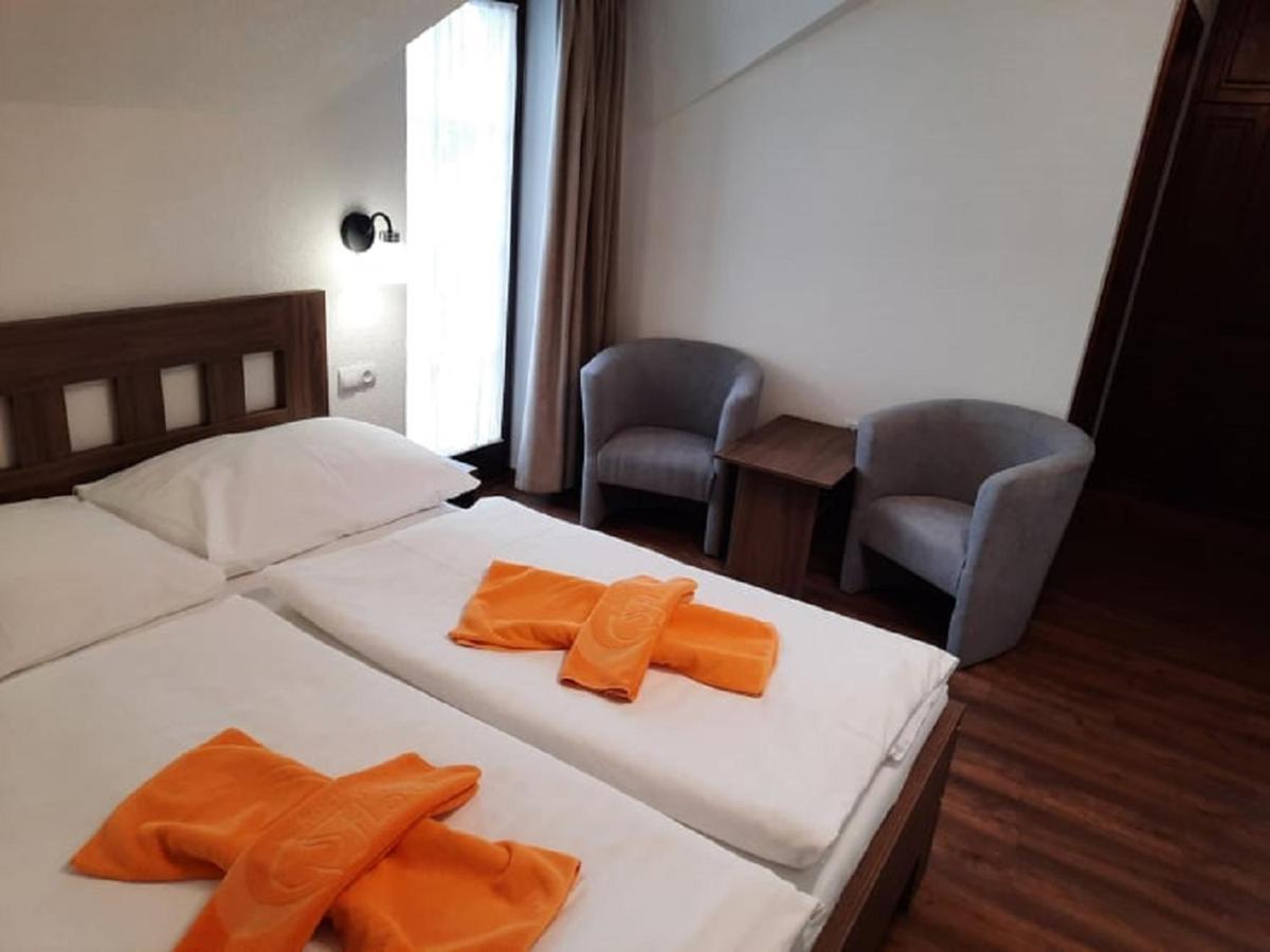 Hotel Flora Bešeňová Esterno foto